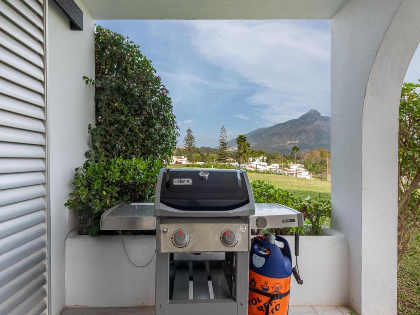 Apartment Azahara1, Mountain Views And Frontline Golf *