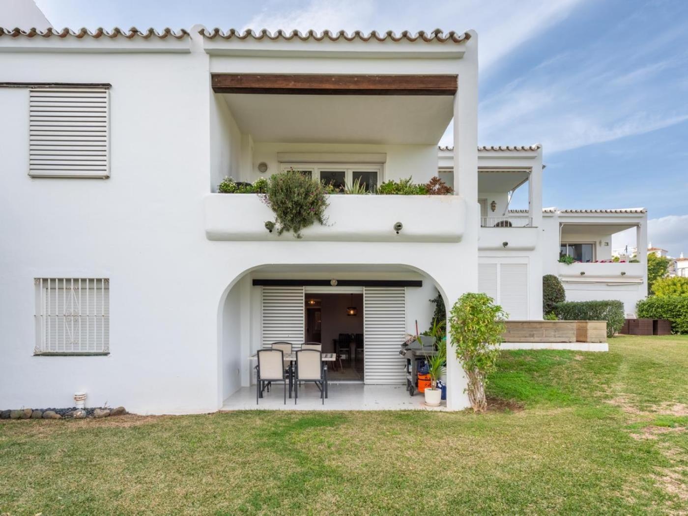 Azahara1, Mountain Views And Frontline Golf Marbella