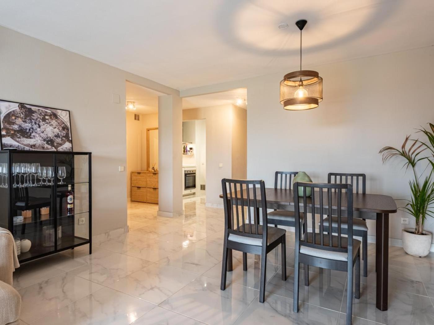 Azahara1, Mountain Views And Frontline Golf Apartment *